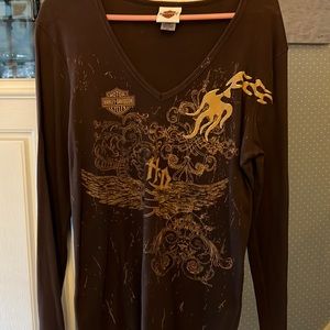 Excellent condition hd long sleeve